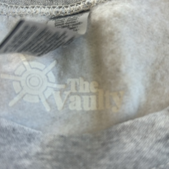 Oversized Large Hoodie! Soft and ready for winter! - Picture 5 of 6